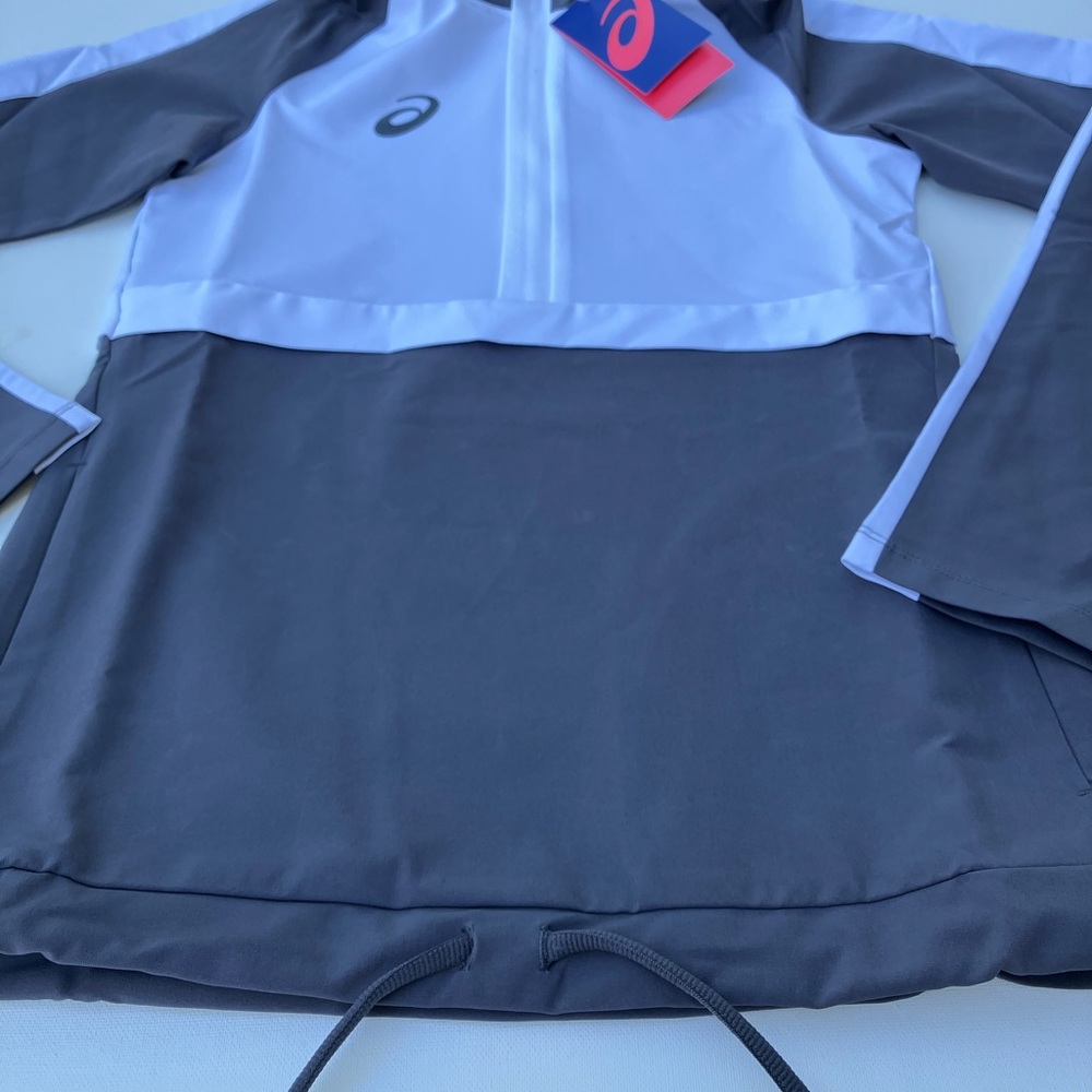 ✨ASICS Woven Track Top✨ - Picture 4 of 6